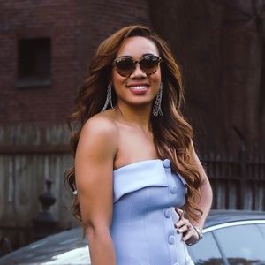 Meet your Posher, Alicia